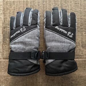 Kids Black and Gray Winter Gloves, Size Small